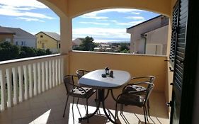 Apartman Dora