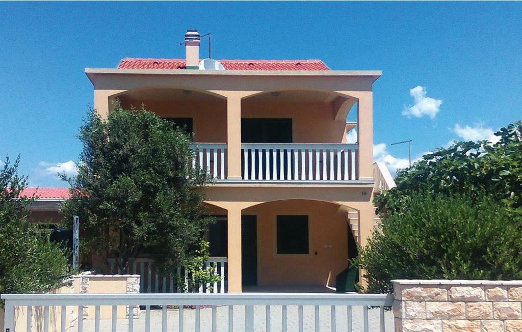 Apartman Dora Povljana Zewnętrze zdjęcie