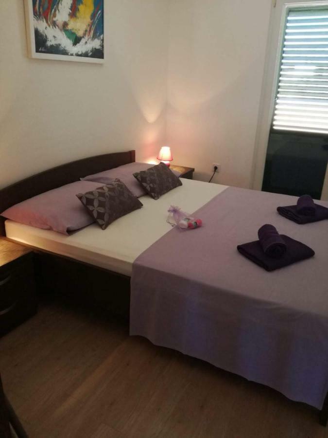 Apartman Dora Povljana Zewnętrze zdjęcie